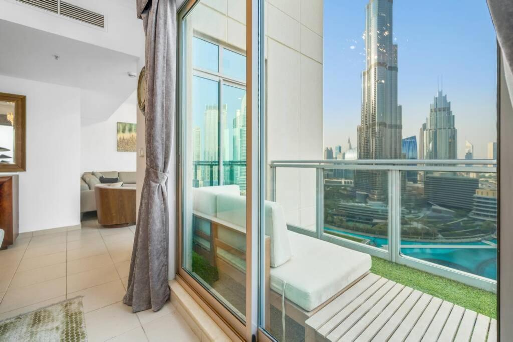 Spectacular Burj & Fountain View - Luxurious 3 Bedrooms & Maids Room - The Residences Дубай Екстер'єр фото