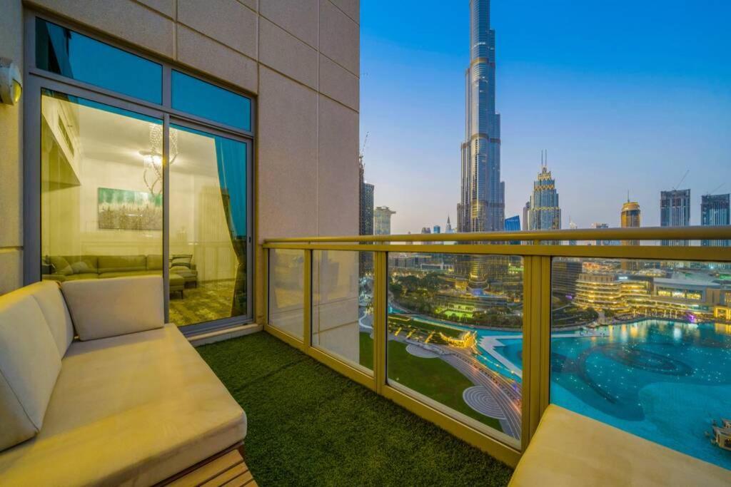 Spectacular Burj & Fountain View - Luxurious 3 Bedrooms & Maids Room - The Residences Дубай Екстер'єр фото